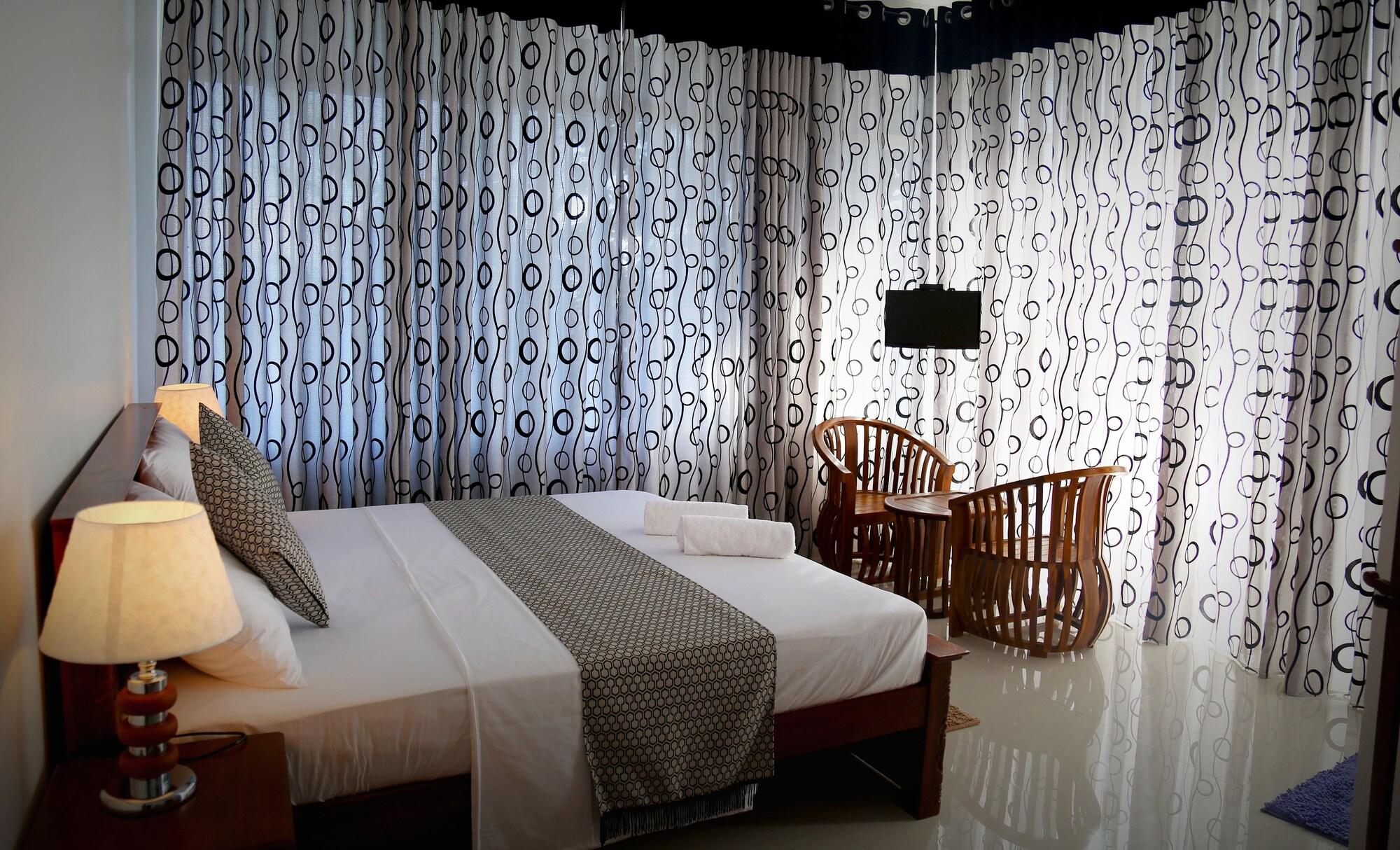 Romance Hills Hotel Kandy Exterior photo