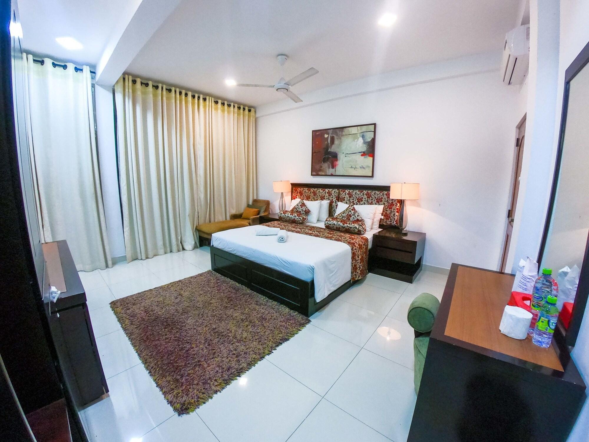 Romance Hills Hotel Kandy Exterior photo