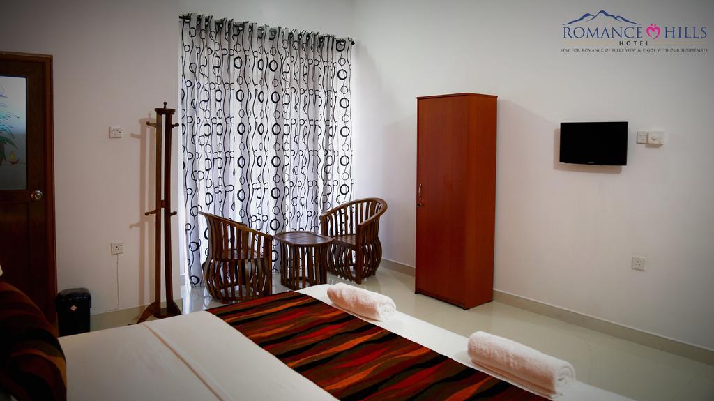 Romance Hills Hotel Kandy Exterior photo