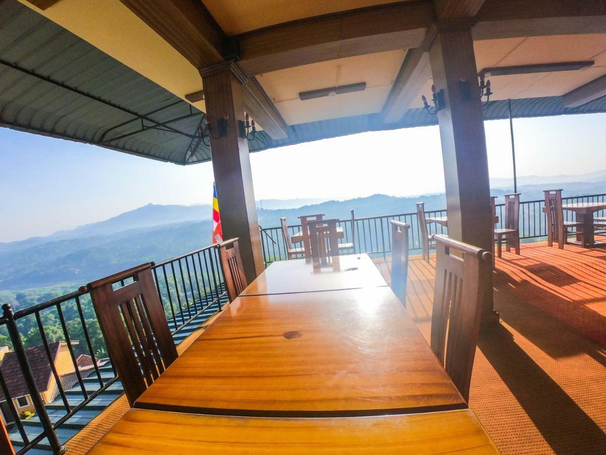 Romance Hills Hotel Kandy Exterior photo