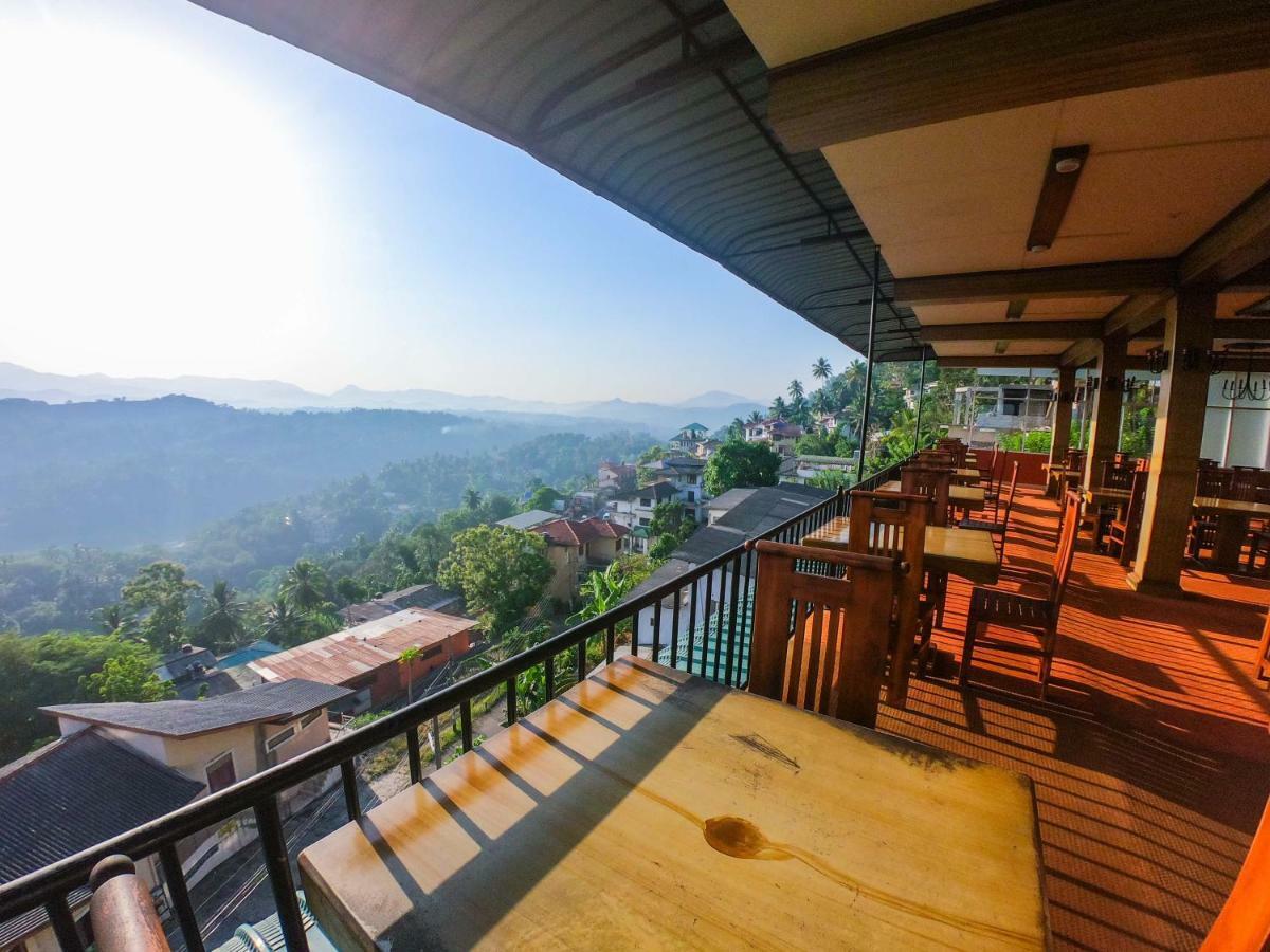 Romance Hills Hotel Kandy Exterior photo